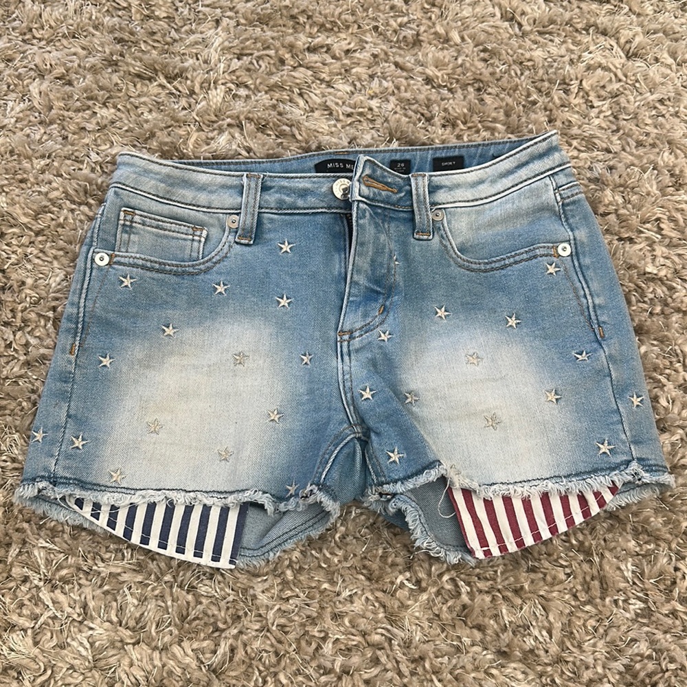 Miss Me Light Jean Shorts w/ Stars